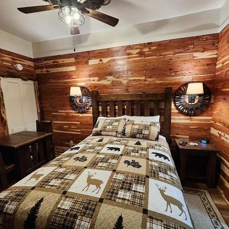 Log Cabin Inn Eureka Springs Ngoại thất bức ảnh