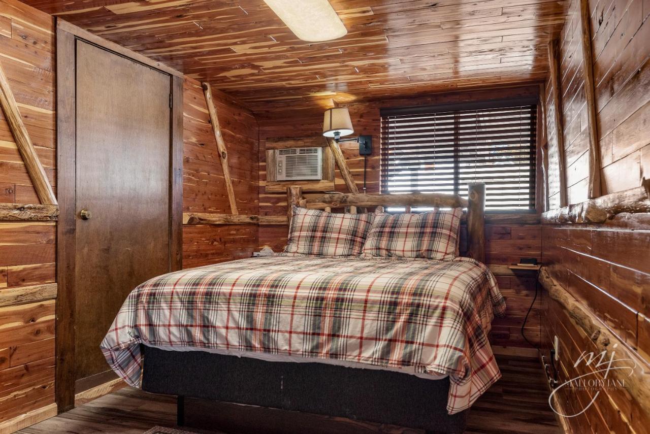 Log Cabin Inn Eureka Springs Ngoại thất bức ảnh
