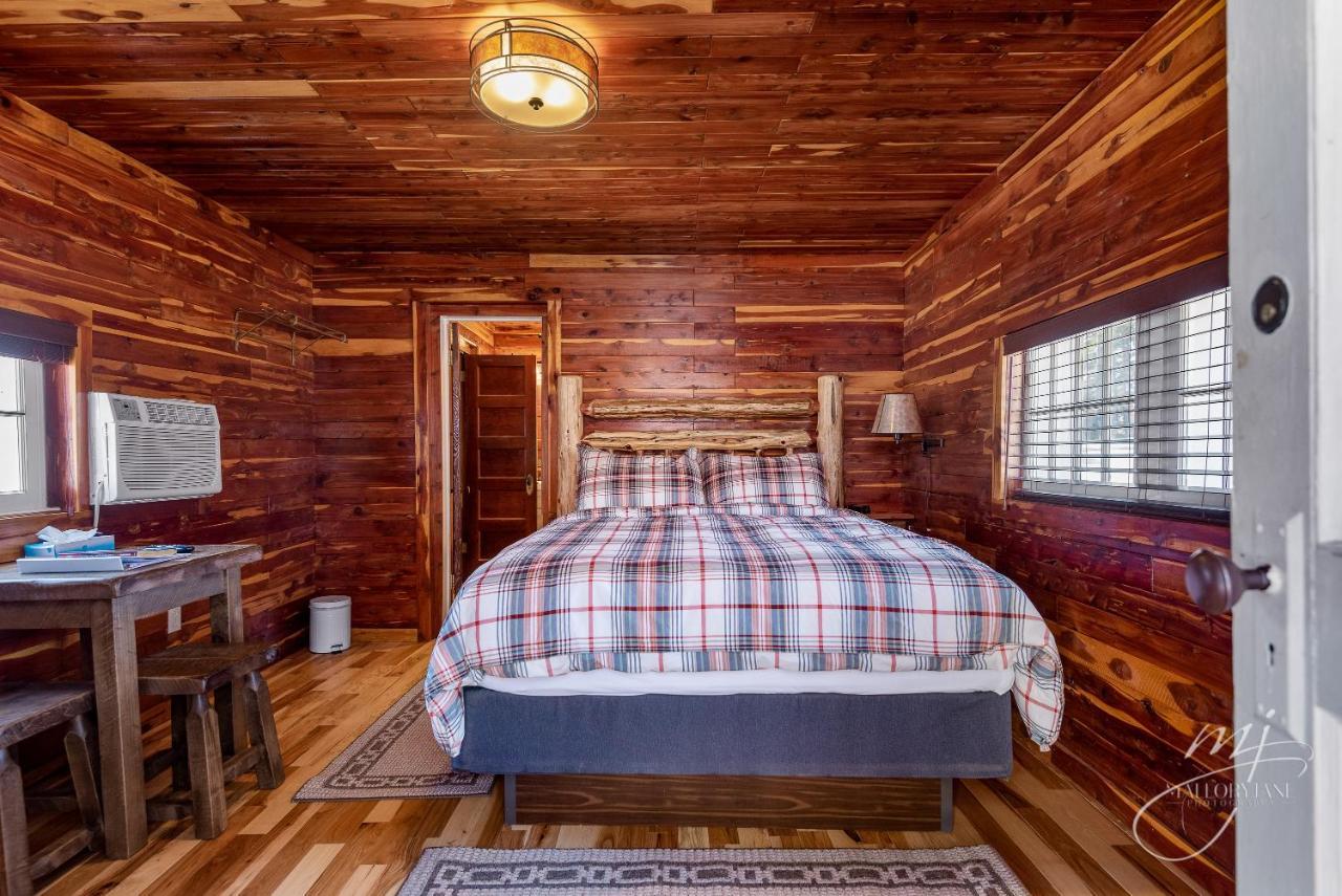 Log Cabin Inn Eureka Springs Ngoại thất bức ảnh