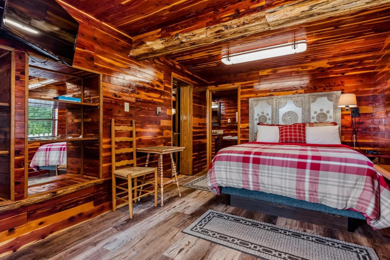 Log Cabin Inn Eureka Springs Ngoại thất bức ảnh