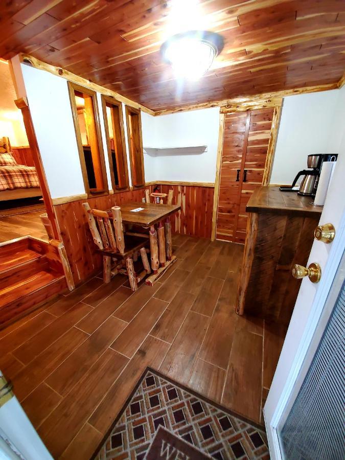 Log Cabin Inn Eureka Springs Ngoại thất bức ảnh
